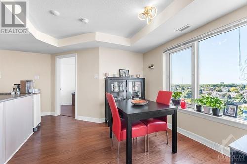 310 Central Park Drive Unit#9B, Ottawa, ON - Indoor Photo Showing Dining Room