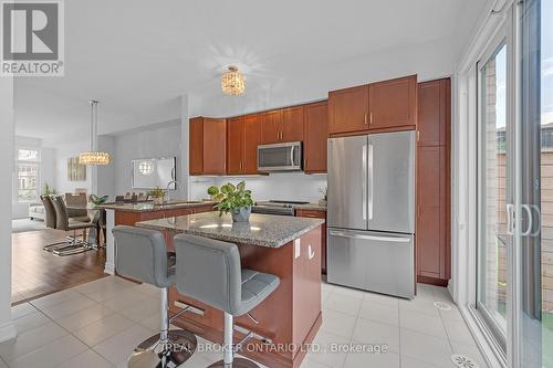 51 - 275 Royalton Common, Oakville, ON - Indoor Photo Showing Kitchen