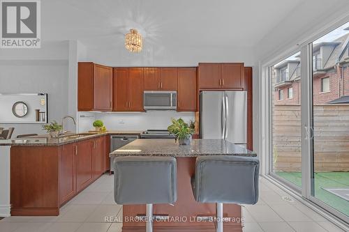 51 - 275 Royalton Common, Oakville (River Oaks), ON - Indoor Photo Showing Kitchen