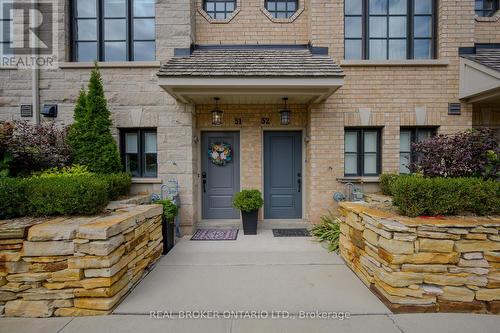 51 - 275 Royalton Common, Oakville (River Oaks), ON - Outdoor With Facade