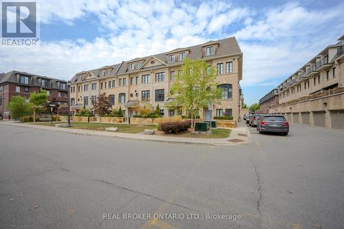 51 - 275 Royalton Common, Oakville (River Oaks), ON - Outdoor With Facade