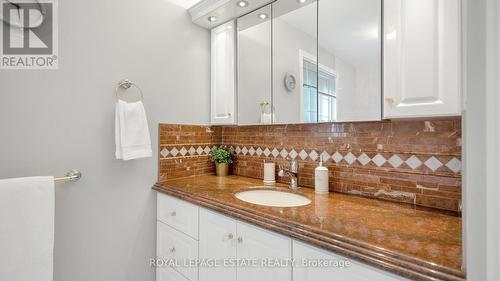 24 Choiceland Boulevard, Toronto, ON - Indoor Photo Showing Bathroom