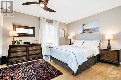 1885 Louisiana Avenue, Ottawa, ON - Indoor Photo Showing Bedroom