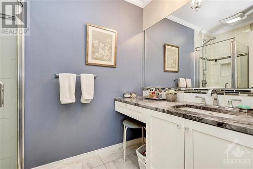 1885 Louisiana Avenue, Ottawa, ON - Indoor Photo Showing Bathroom