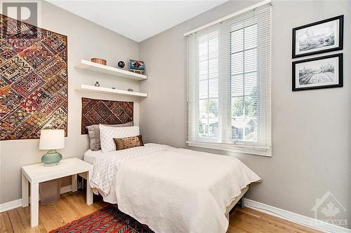 1885 Louisiana Avenue, Ottawa, ON - Indoor Photo Showing Bedroom