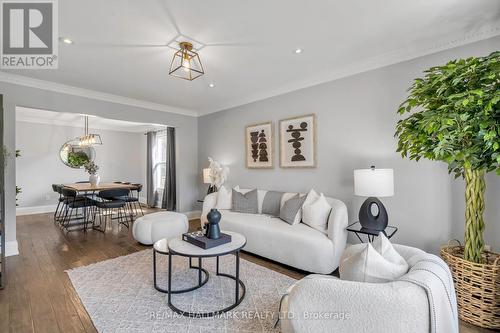 99 Belmont Crescent, Vaughan, ON - Indoor Photo Showing Living Room