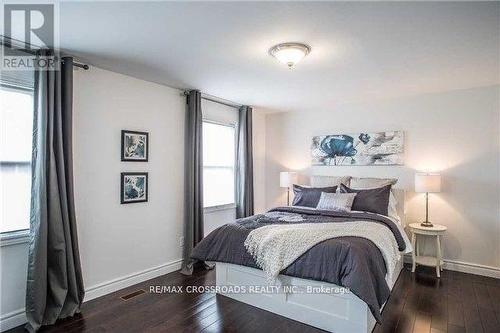 4 Mallingham Court, Toronto, ON - Indoor Photo Showing Bedroom