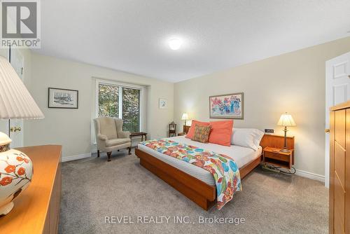 17 Island Bay Drive, Kawartha Lakes (Bobcaygeon), ON - Indoor Photo Showing Bedroom