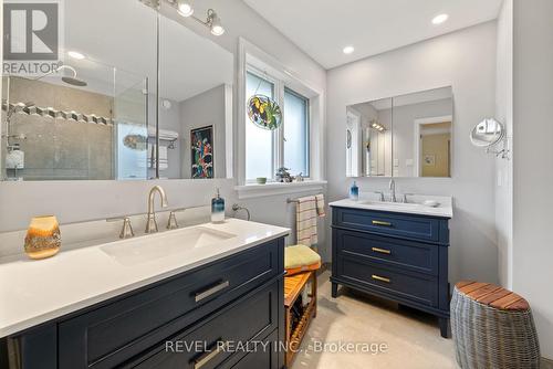 17 Island Bay Drive, Kawartha Lakes (Bobcaygeon), ON - Indoor Photo Showing Bathroom