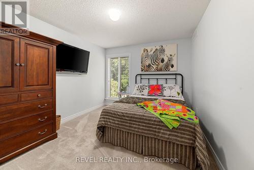 17 Island Bay Drive, Kawartha Lakes (Bobcaygeon), ON - Indoor Photo Showing Bedroom