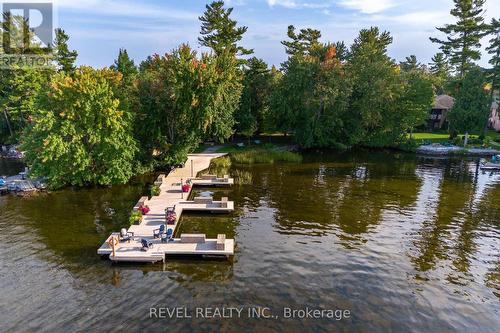 17 Island Bay Drive, Kawartha Lakes (Bobcaygeon), ON - Outdoor With Body Of Water