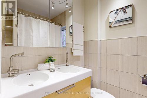 310 Willard Avenue N, Toronto, ON - Indoor Photo Showing Bathroom