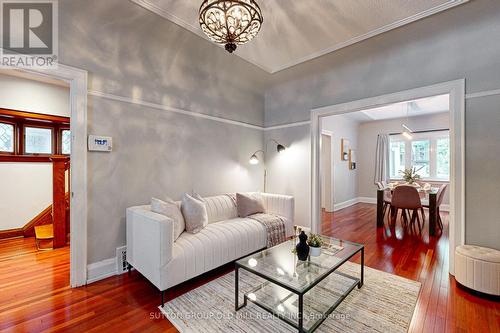 310 Willard Avenue N, Toronto, ON - Indoor Photo Showing Living Room