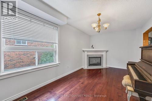 298 Livingstone Street W, Barrie (Northwest), ON - Indoor Photo Showing Living Room With Fireplace