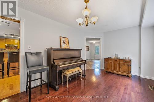 298 Livingstone Street W, Barrie (Northwest), ON - Indoor Photo Showing Other Room