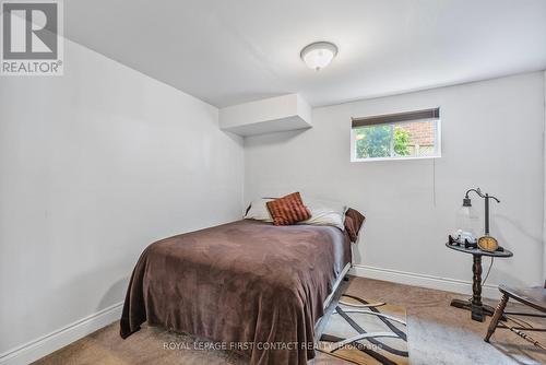 298 Livingstone Street W, Barrie (Northwest), ON - Indoor Photo Showing Bedroom