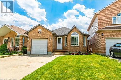 38 Meadowpoint Drive, Hamilton, ON - Outdoor With Facade