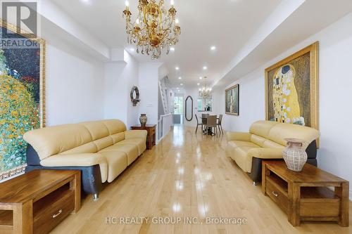 492 Macpherson Avenue, Toronto, ON - Indoor Photo Showing Living Room