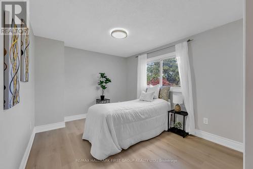 1123 Cedarcroft Crescent, Pickering, ON - Indoor Photo Showing Bedroom