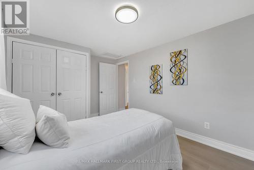 1123 Cedarcroft Crescent, Pickering, ON - Indoor Photo Showing Bedroom