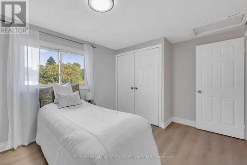 1123 Cedarcroft Crescent, Pickering, ON - Indoor Photo Showing Bedroom