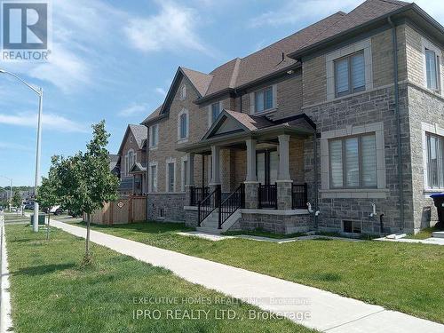 1993 Boyes Street, Innisfil, ON - Outdoor With Facade