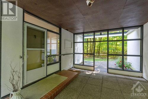 Breezeway connect house to garage - 3 Greenhill Way, Ottawa, ON -  With Exterior