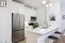 406 - 980 Yonge Street, Toronto, ON  - Indoor Photo Showing Kitchen 