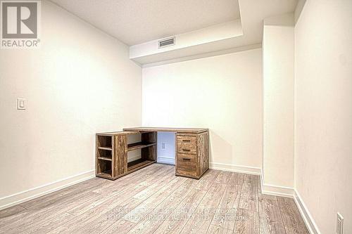 402 - 10 Wilby Crescent, Toronto, ON - Indoor Photo Showing Other Room