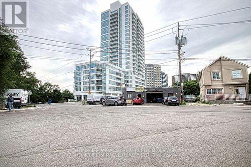 402 - 10 Wilby Crescent, Toronto, ON - Outdoor With Facade