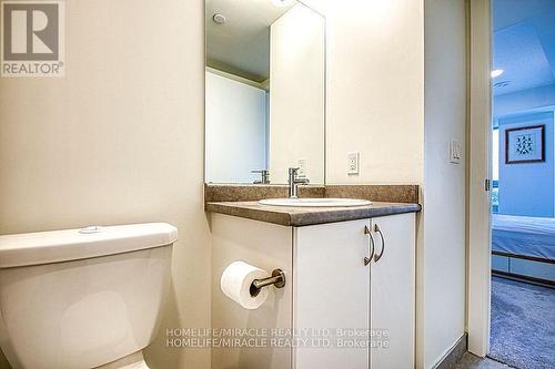 402 - 10 Wilby Crescent, Toronto, ON - Indoor Photo Showing Bathroom