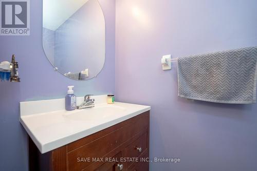 81 Shephard Avenue S, New Tecumseth, ON - Indoor Photo Showing Bathroom