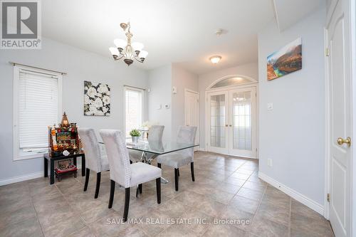 81 Shephard Avenue S, New Tecumseth, ON - Indoor Photo Showing Dining Room