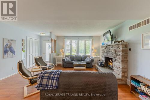 72632 Duke Crescent, Bluewater (Hay Twp), ON - Indoor Photo Showing Living Room With Fireplace