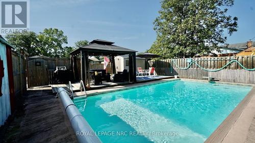 135 Pinehurst Drive, Welland, ON - Outdoor With In Ground Pool