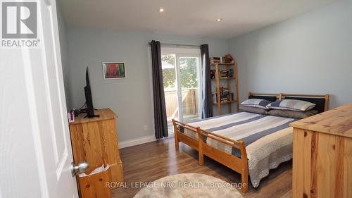 135 Pinehurst Drive, Welland, ON - Indoor Photo Showing Bedroom