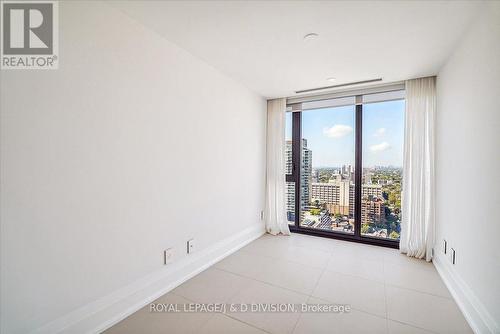 2805 - 200 Cumberland Street, Toronto, ON - Indoor Photo Showing Other Room