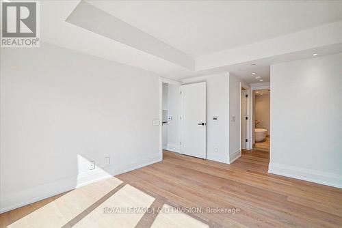 2805 - 200 Cumberland Street, Toronto, ON - Indoor Photo Showing Other Room