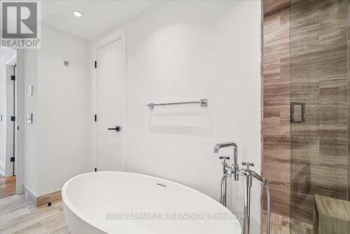 2805 - 200 Cumberland Street, Toronto, ON - Indoor Photo Showing Bathroom