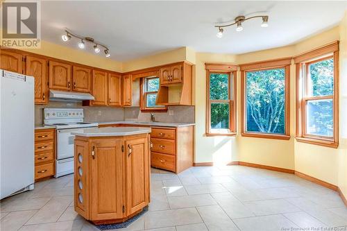 5 Brookview Drive, Hampton, NB - Indoor Photo Showing Kitchen