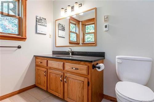 5 Brookview Drive, Hampton, NB - Indoor Photo Showing Bathroom