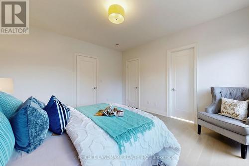 6 Dolan Lane, Richmond Hill (Bayview Hill), ON - Indoor Photo Showing Bedroom