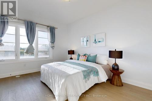 6 Dolan Lane, Richmond Hill (Bayview Hill), ON - Indoor Photo Showing Bedroom