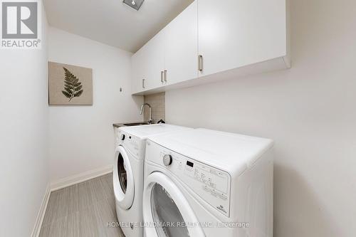 6 Dolan Lane, Richmond Hill (Bayview Hill), ON - Indoor Photo Showing Laundry Room