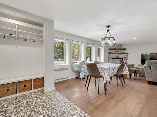 Bachelor - 248  - 248A Mtée Brisebois, Saint-Colomban, QC - Indoor Photo Showing Dining Room