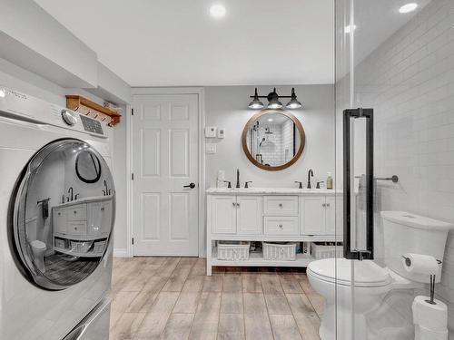 Bathroom - 248  - 248A Mtée Brisebois, Saint-Colomban, QC - Indoor Photo Showing Laundry Room