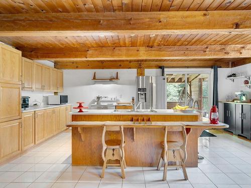 Cuisine - 248  - 248A Mtée Brisebois, Saint-Colomban, QC - Indoor Photo Showing Kitchen With Double Sink