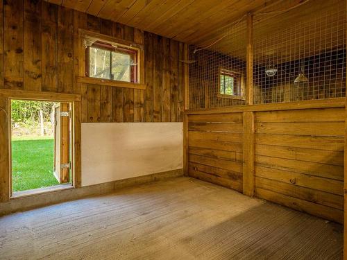 Barn - 248  - 248A Mtée Brisebois, Saint-Colomban, QC - Indoor Photo Showing Other Room