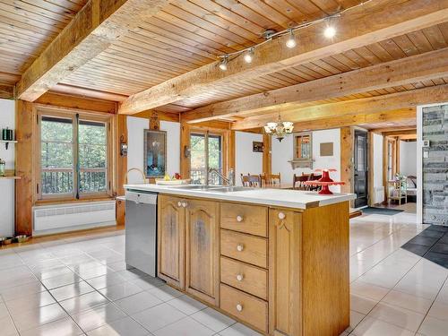 Cuisine - 248  - 248A Mtée Brisebois, Saint-Colomban, QC - Indoor Photo Showing Kitchen With Double Sink