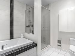 Ensuite bathroom - 